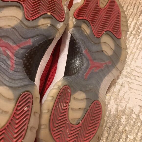 Nike Air Jordan 718948-601 Future Low Gym Red Size 9 Basketball Shoe - Picture 7 of 8